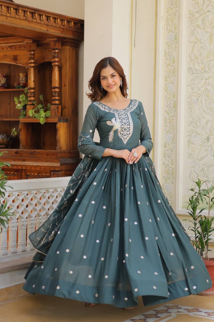 Aarna Grace Anarkali Set 👗