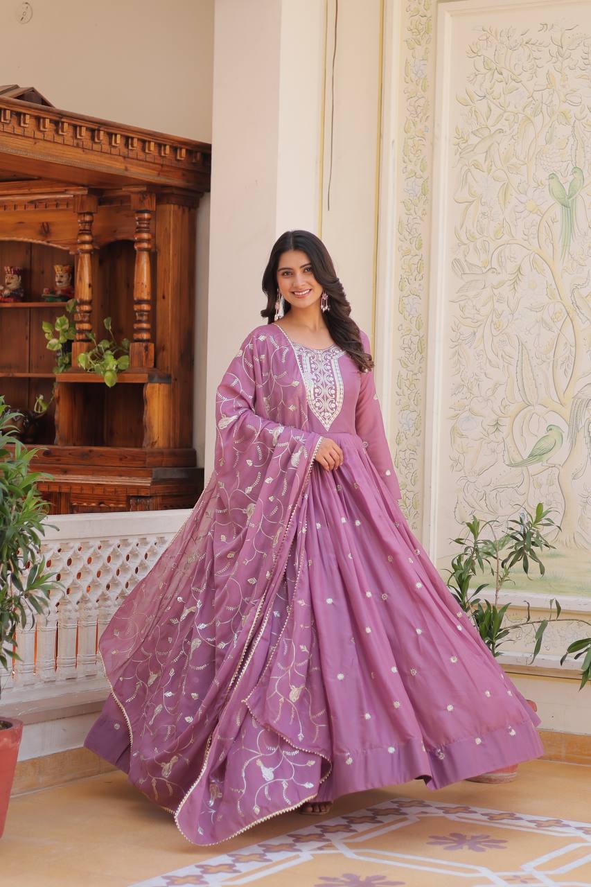 Aarna Grace Anarkali Set 👗