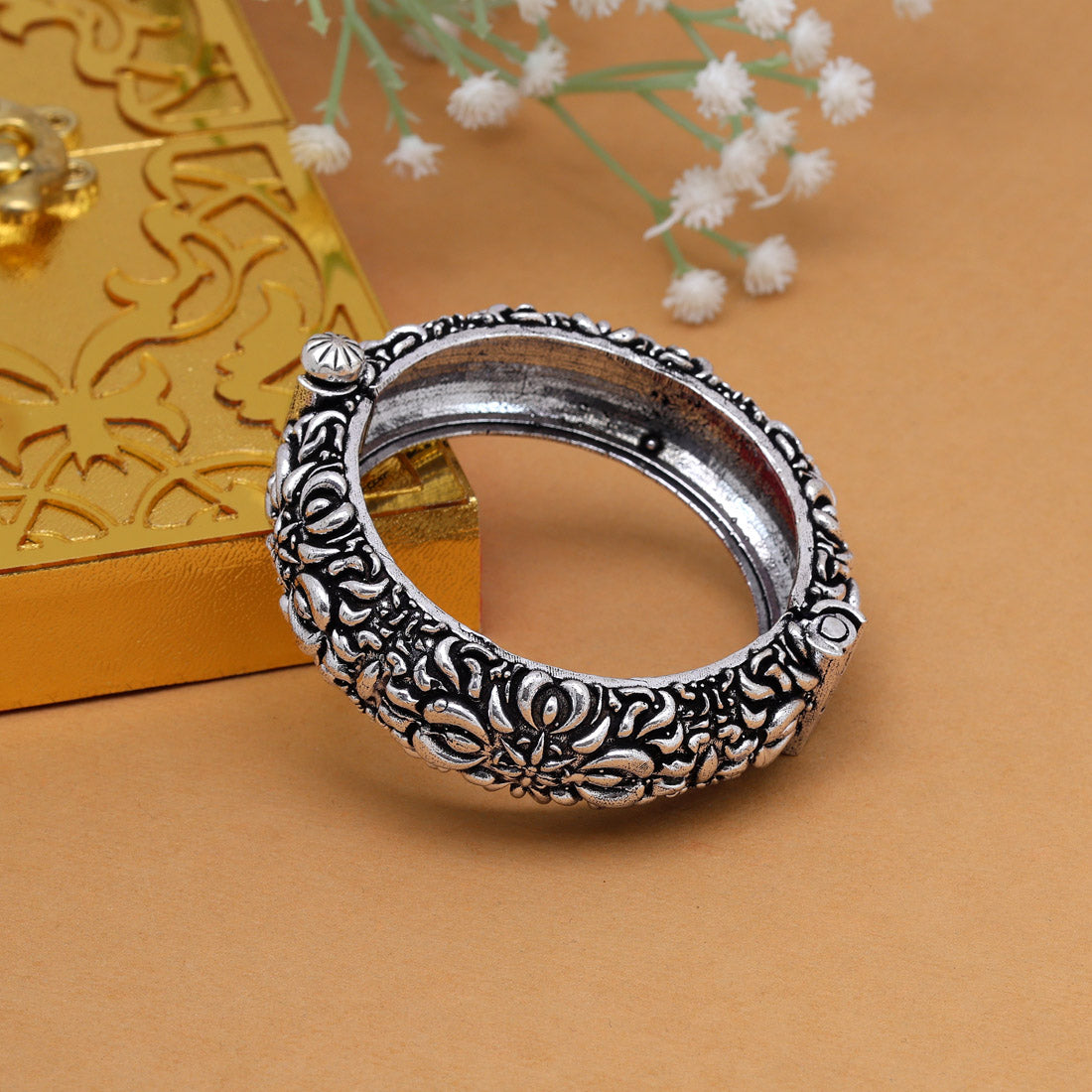 Silver Color Openable  Oxidised Bracelet (GSB345SLV)
