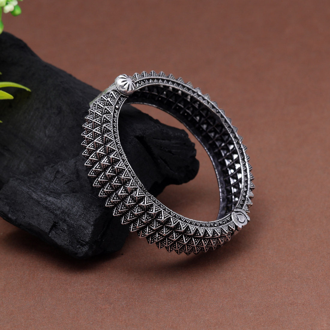 Silver Color Oxidised Openable Bracelet (GSB346SLV)