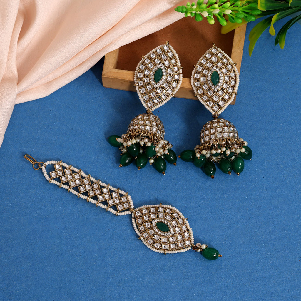 Green Color Kundan Earrings With Maang Tikka