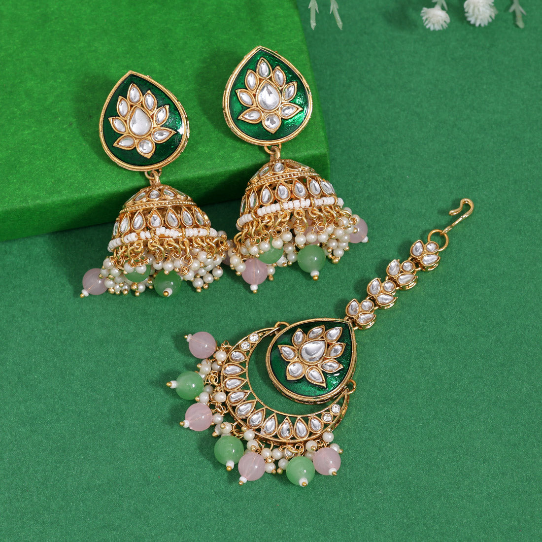 Pink & Pista Green Color Kundan Earrings With Maang Tikka
