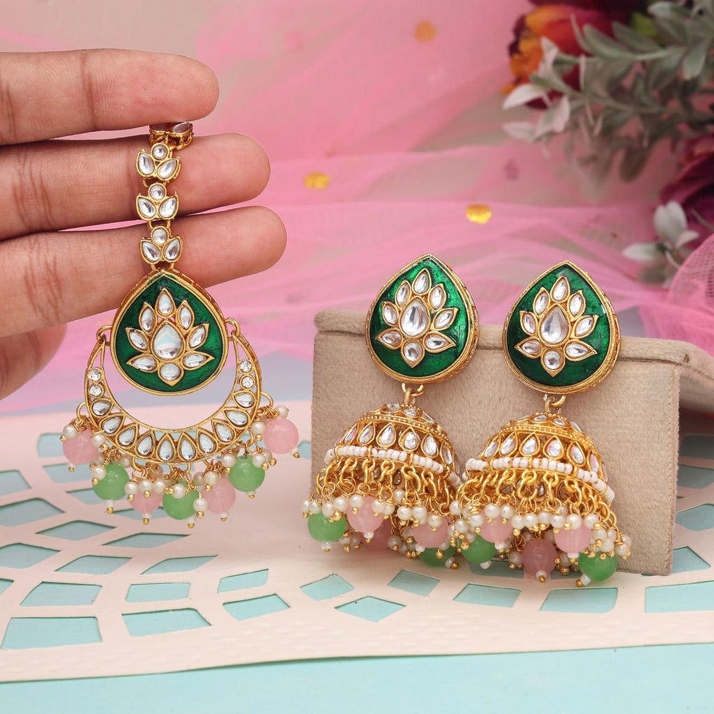 Pink & Pista Green Color Kundan Earrings With Maang Tikka
