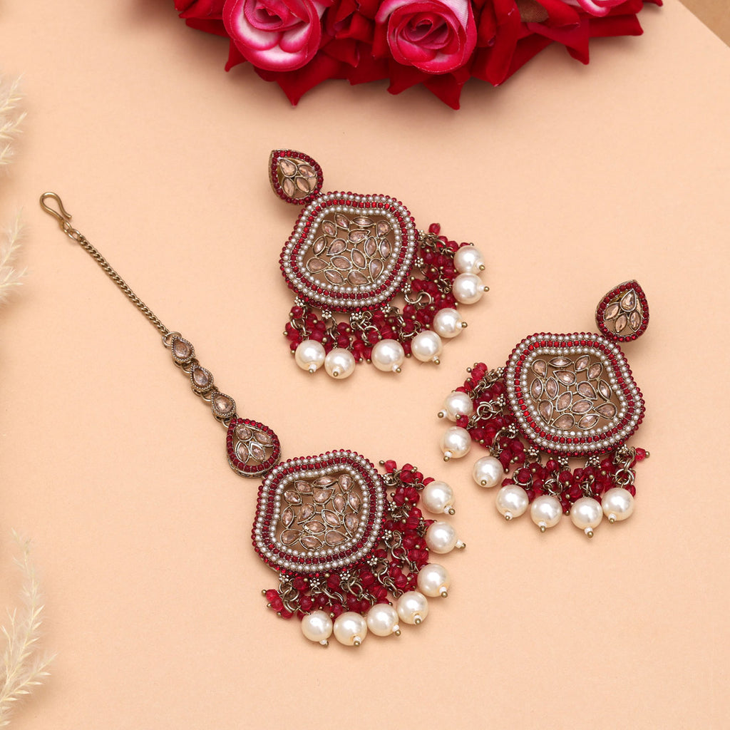 Rani Color Pakistani Kundan Earrings With Maang Tikka