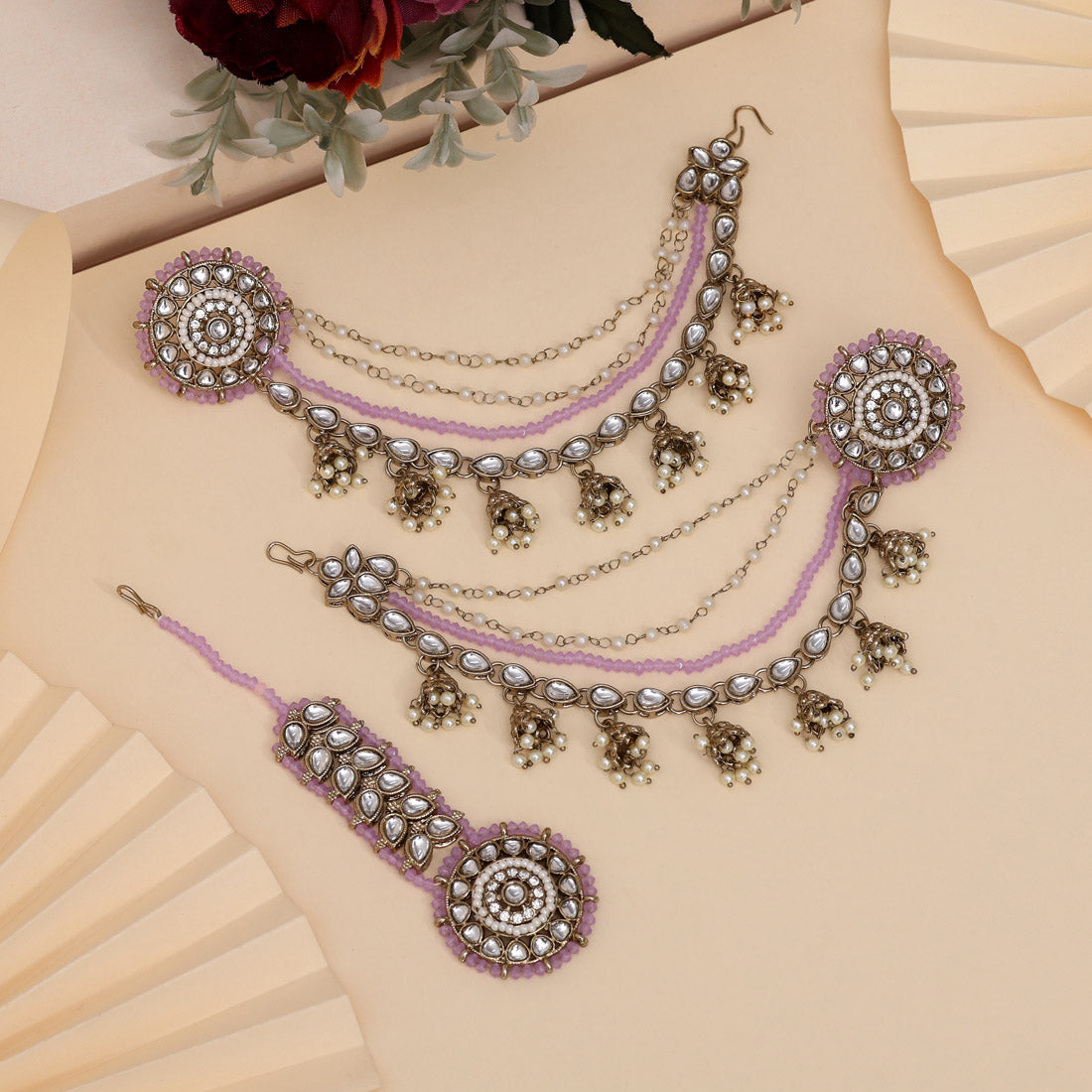 Delicate Light Purple Color Kundan Earrings With Maang Tikka