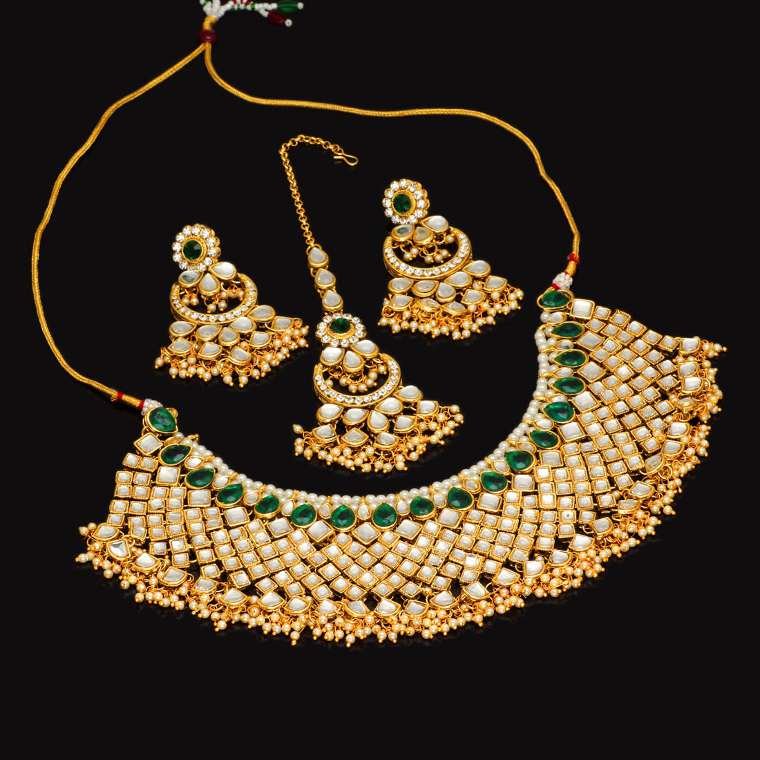 Green Color Kundan Necklace With Earring & Maang Tikka